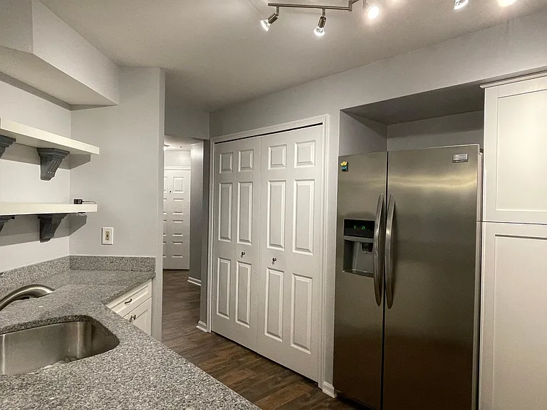 5006 Dorsey Hall Dr #B3 — Photo 20