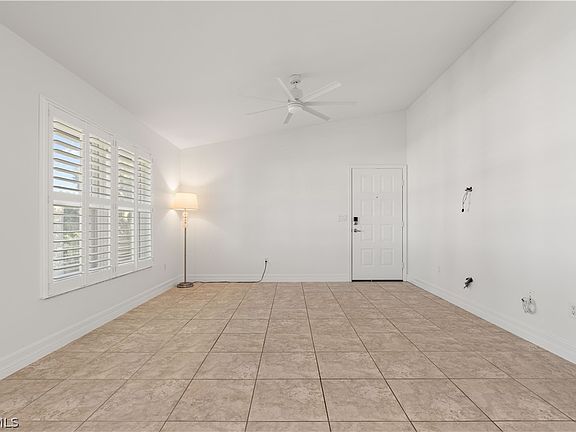 5th image of 13281 Whitehaven Ln APT 406
