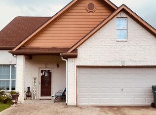 5010 Sassafras Ln, Beaumont, TX 77708