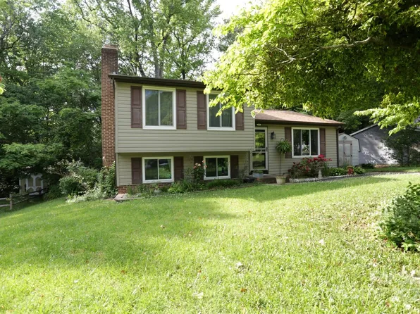 6705 Saddle Point Rd, Charlotte, NC 28212