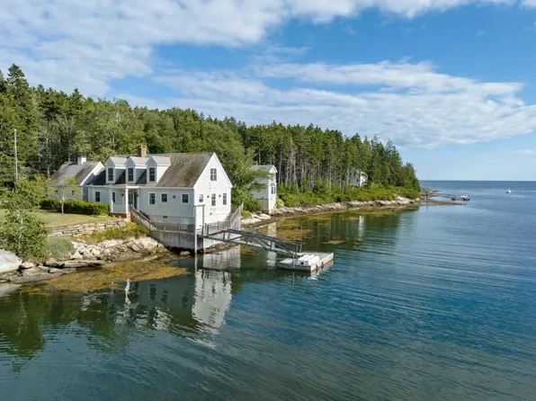 33 Campbell Road, Southport, ME 04576