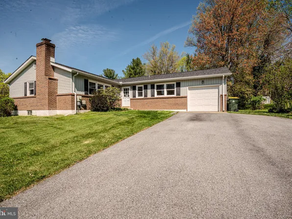 13 Wrangler Rd, Newark, DE 19711