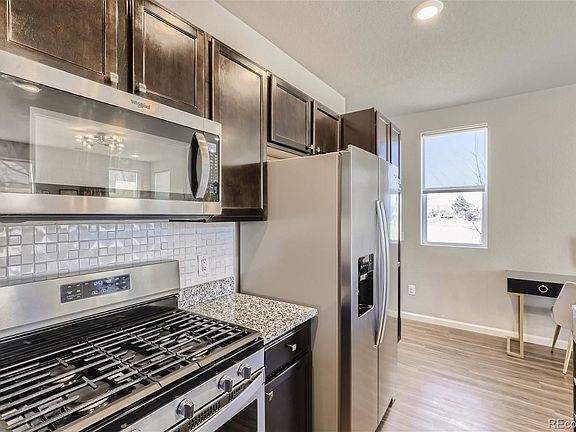 5th image of 1104 Oak Cir