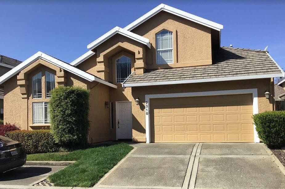 2nd image of 2318 Fallwater Ln
