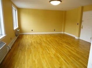 586 President St APT 3B, Brooklyn, NY 11215