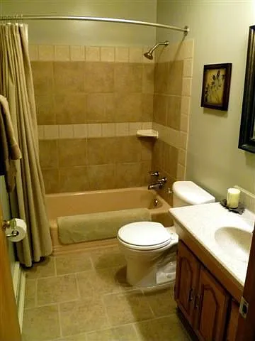 902 E Burkwood Dr photo 1