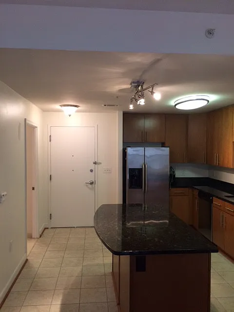 Beautiful 1 bedroom / 1 bath condo with balcony — Photo 4