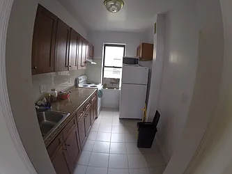 Rented by W Brothers Brokerage LLC