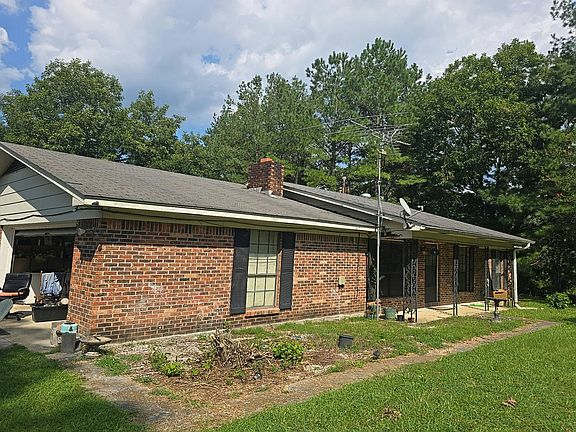 3rd image of 2221 Singleton Church Rd