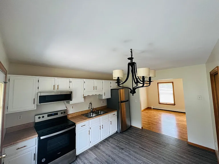 207 Old Post Rd #2 — Photo 3