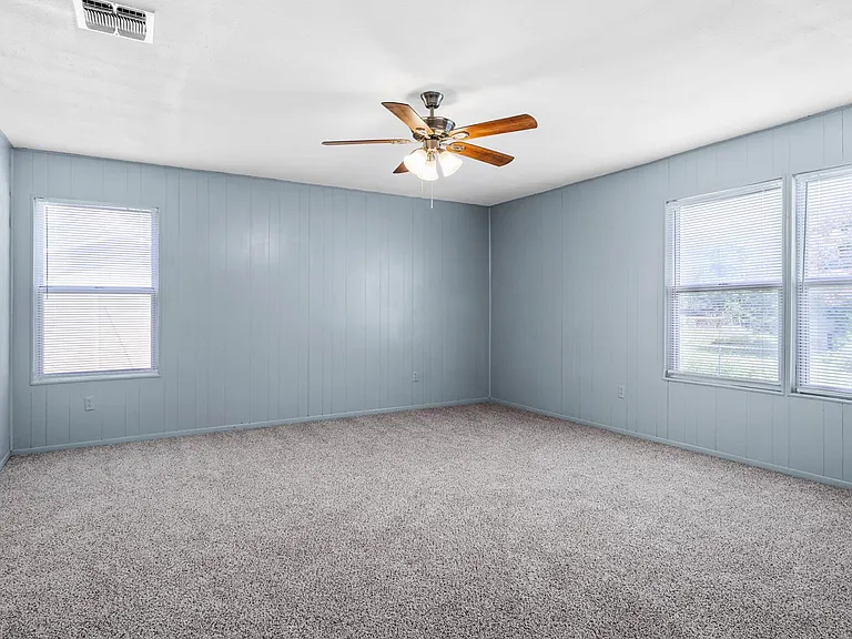 420 Alicia Ave — Photo 12