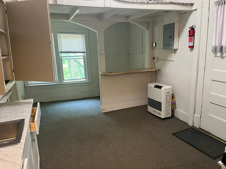 209 Church St #4 — Photo 3