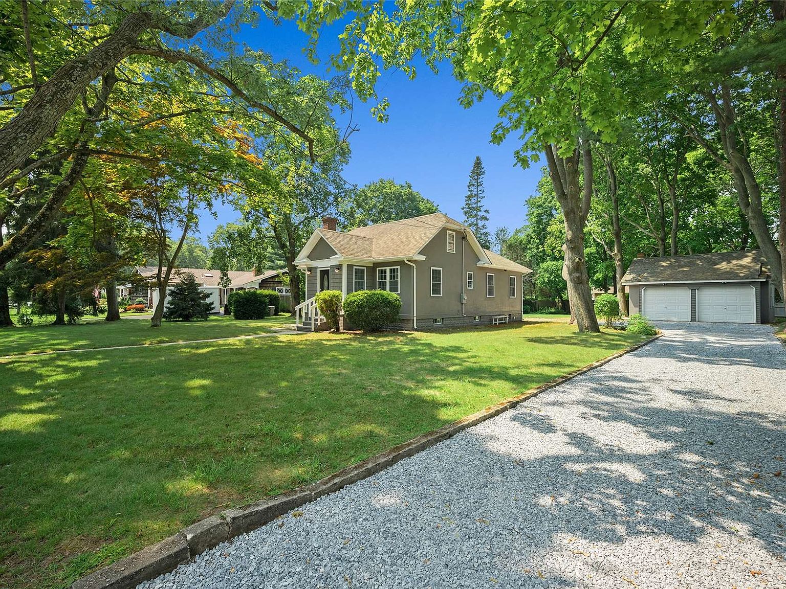 14 Midwood Avenue, Nesconset, NY 11767 Zillow