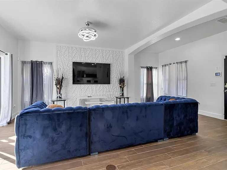 16748 Lazy Breeze Loop — Photo 28