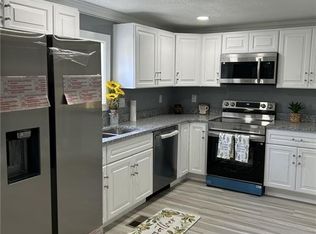 207 S 7th St, Suffolk, VA 23434