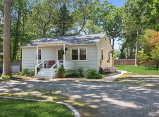 155 Smith Dr N, Southold, NY 11971