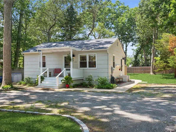 155 N Smith Drive, Southold, NY 11971