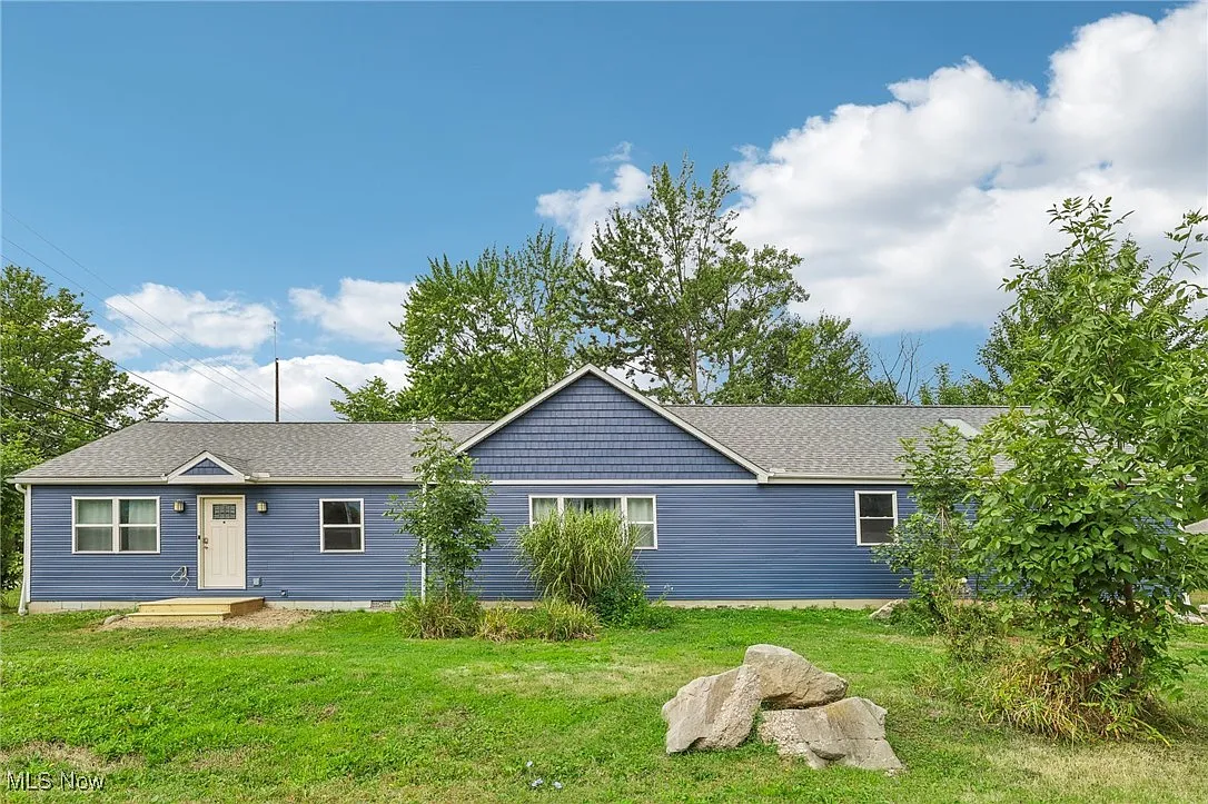 7494 Reynolds Rd photo 1