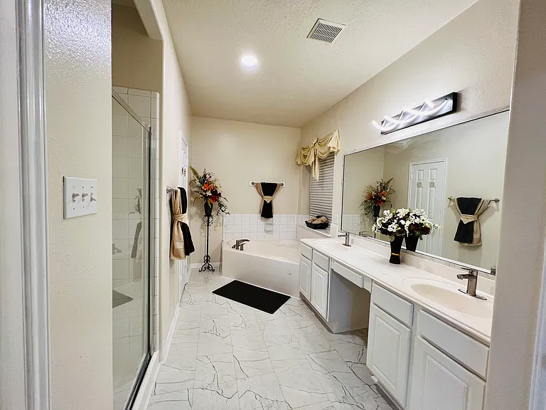 11407 Chippewa Ridge Ct — Photo 11