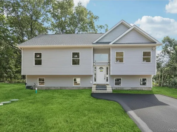 511 Walker Avenue, Patchogue, NY 11772