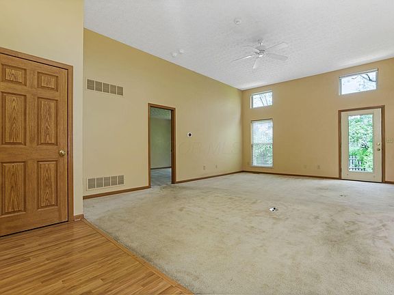 4th image of 2099 Winding Hollow Dr