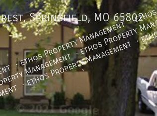 1838 N Hillcrest Ave, Springfield, MO 65802