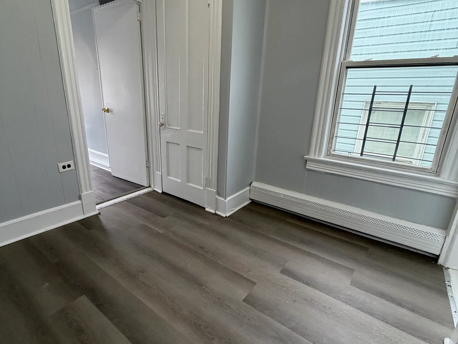 3 bed, $2,400 — Photo 4