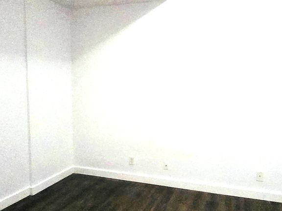 4th image of 442 Saint Marks Pl APT 1