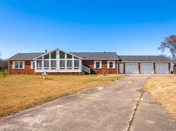 18436 Wakefield Rd, Courtland, VA 23837