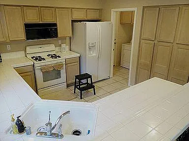 Tile countertop