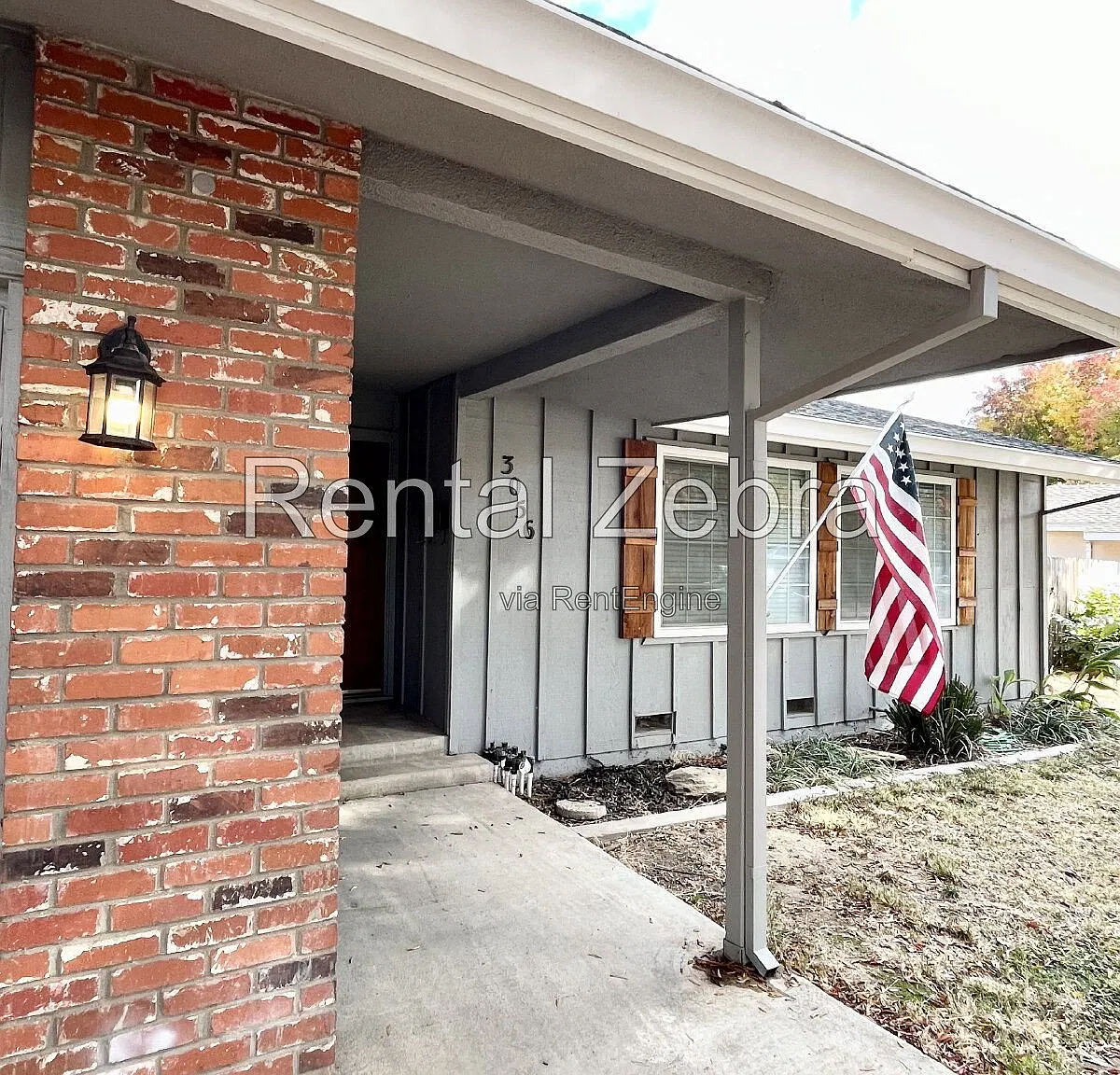 3 bed, 2.0 bath, 1358 sqft, $2,050 — Photo 3
