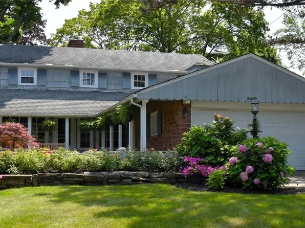 3669 Townley Rd, Shaker Heights, OH 44122