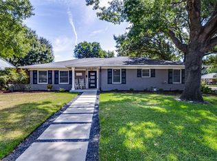10552 Royal Club Ln, Dallas, TX 75229