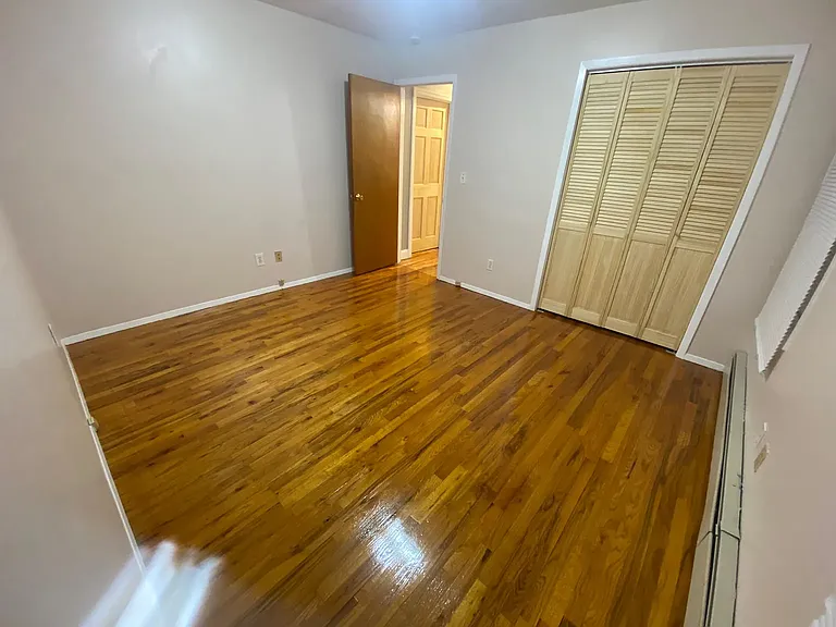 82 Evans Ave — Photo 3
