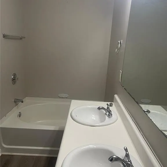 1736 Devon Dr SW — Photo 20