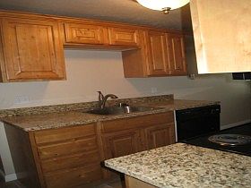 3rd image of 1334 E Woodland Ave APT 2