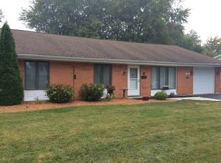 7988 Kensington Ln, Hanover Park, IL