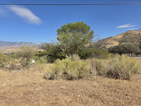 3804 Flicker Rd, Lake Isabella, CA 93240