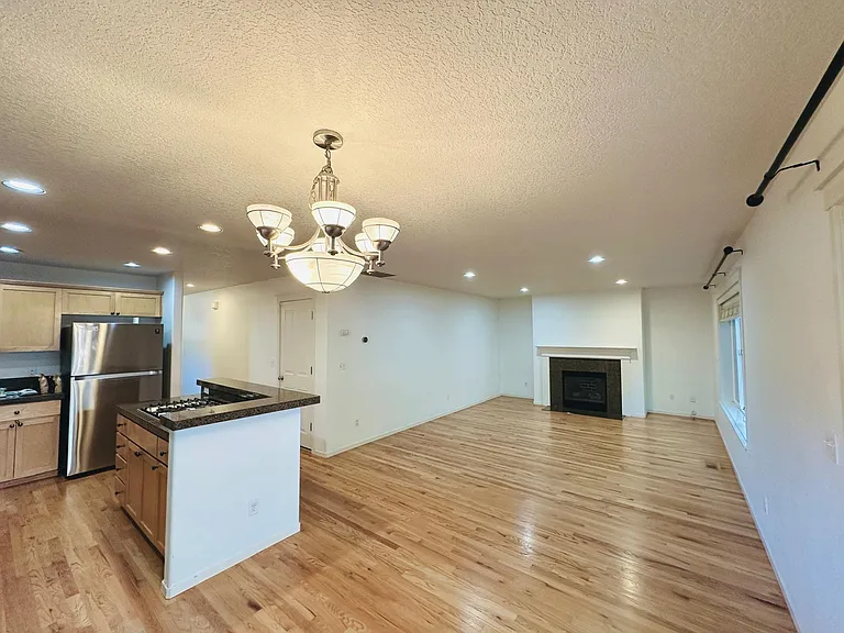 6049 NE Kettering St — Photo 8