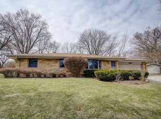 16120 Cumberland Ct, Brookfield, WI 53005