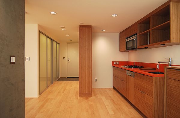 View to hall and kitchen