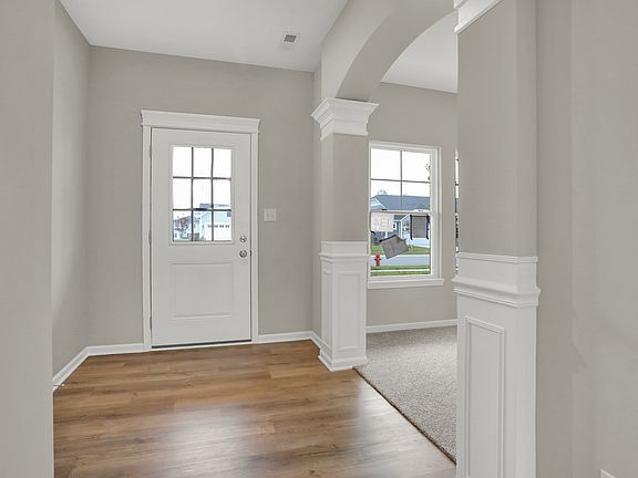 4th image of 3831 Railhead Ave