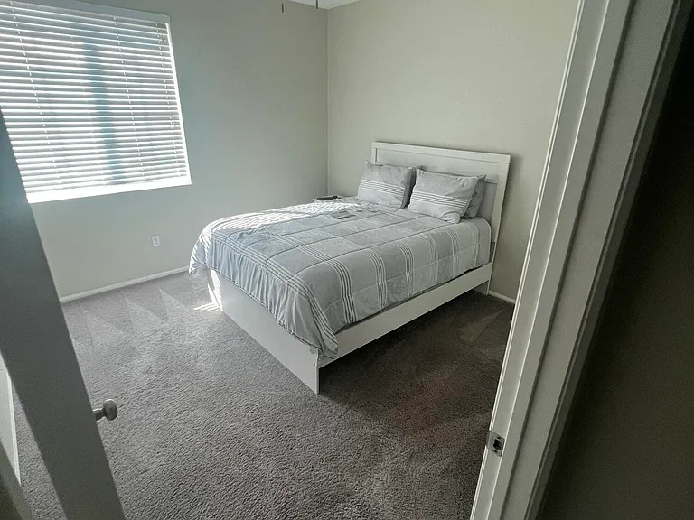 82798 Longfellow Ct #82798 — Photo 7