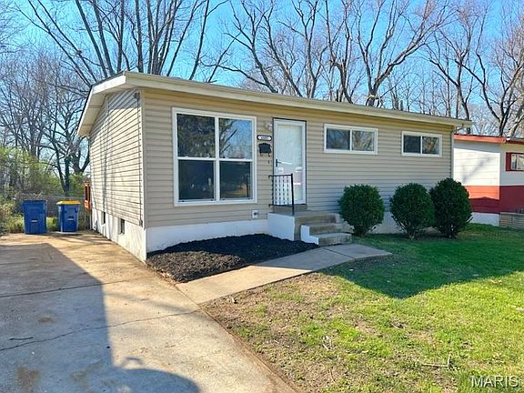 2nd image of 4005 Cranberry Ln