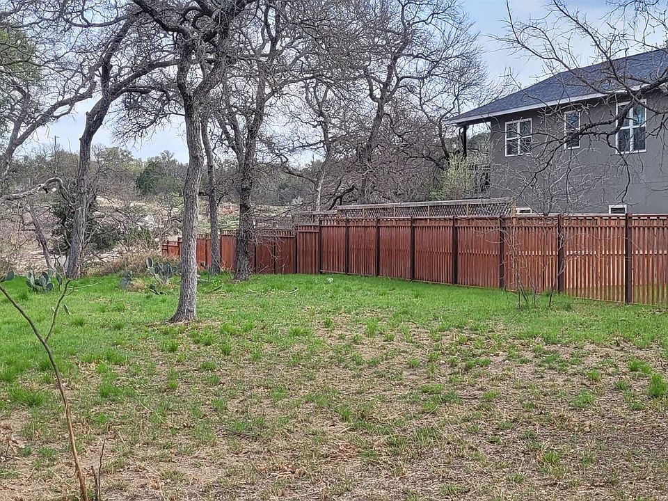2nd image of 1110 Sherwood Forest Drive