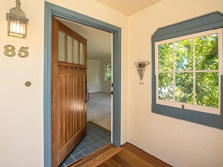 85 Hillview Ave — Photo 5