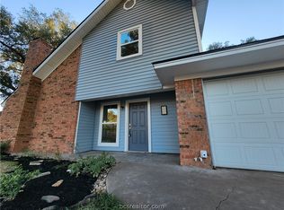 1405 Broadmoor Dr, Bryan, TX 77802