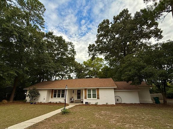 2nd image of 1961 Forest Dr