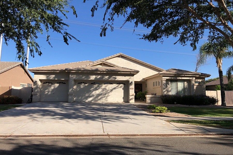 1st image of 3386 E Vaughn Ave