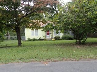 1146 Gordon St, Camden, AR 71701